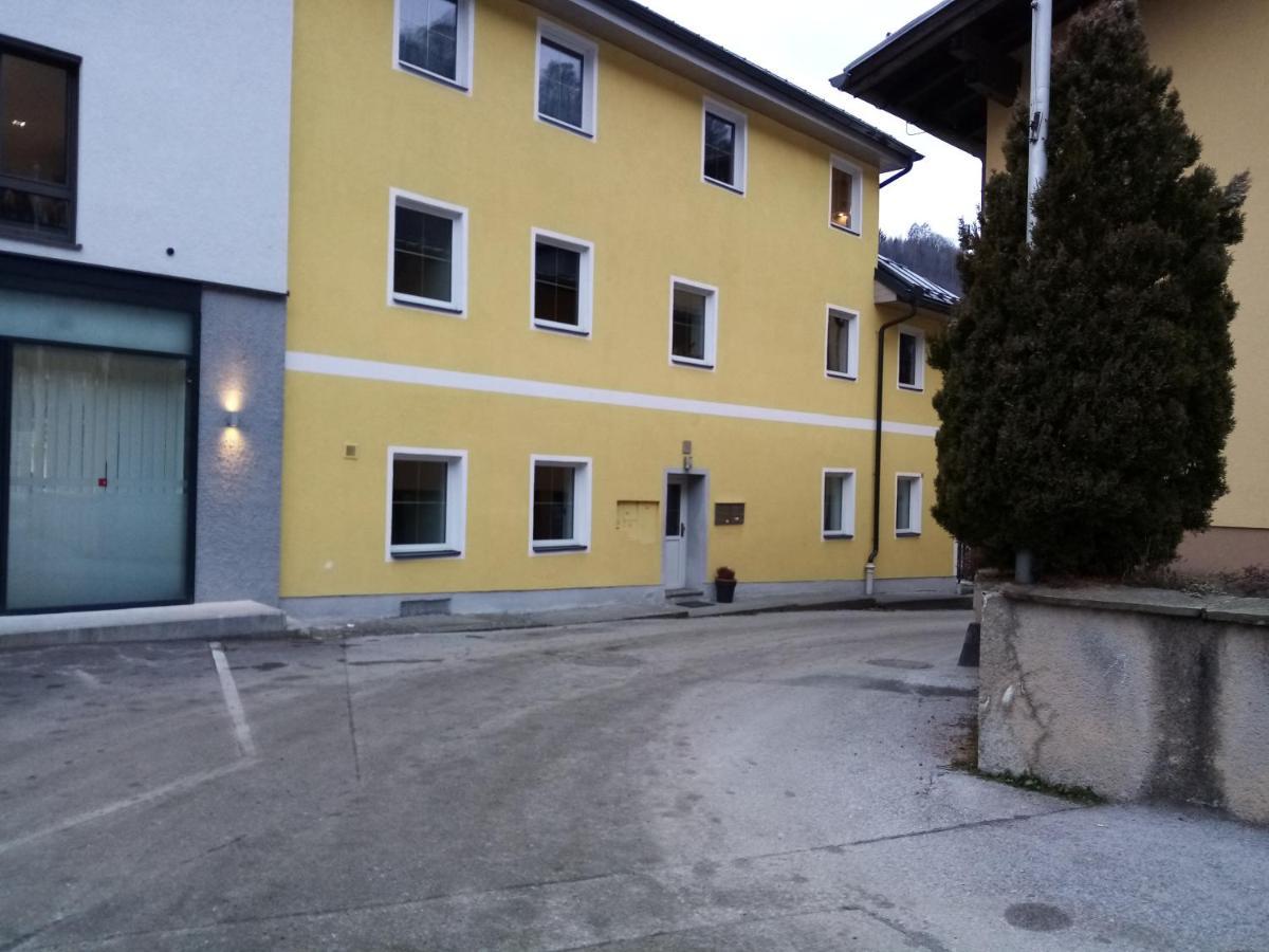 Apartmany Lend Buitenkant foto