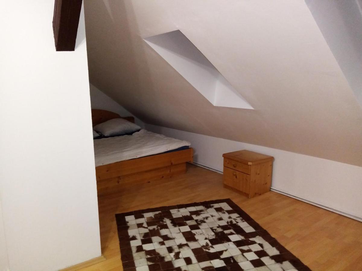 Apartmany Lend Buitenkant foto