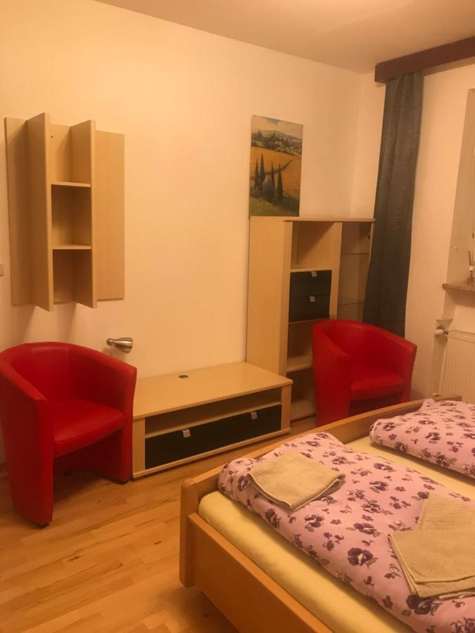Apartmany Lend Buitenkant foto